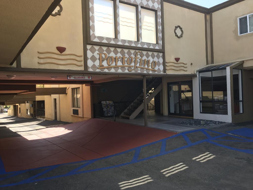 Portofino Beach Inn - Encinitas Exterior photo